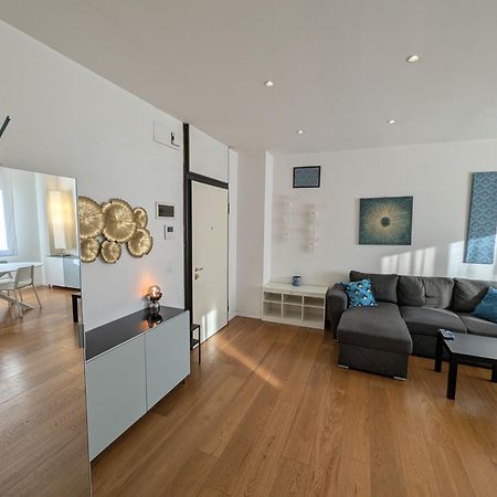 Convenient Family Apt With Private Parking Mestre Exterior foto