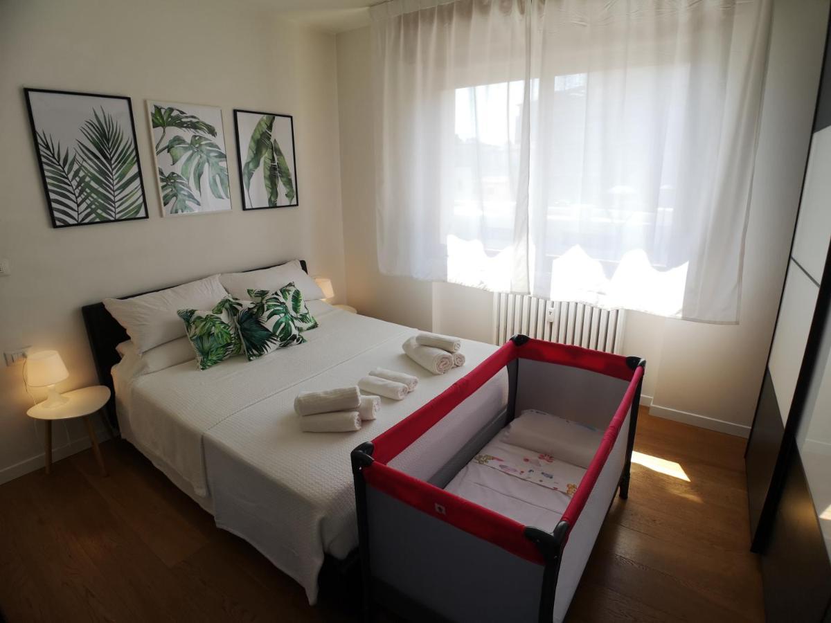 Convenient Family Apt With Private Parking Mestre Exterior foto